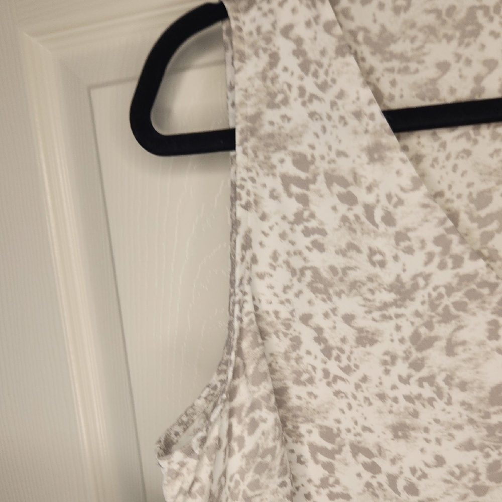 Nine West Women's Cream Sleeveless Top - Picture 5 of 11